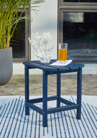 Sundown Treasure - Outdoor End Table Signature Design by Ashley®