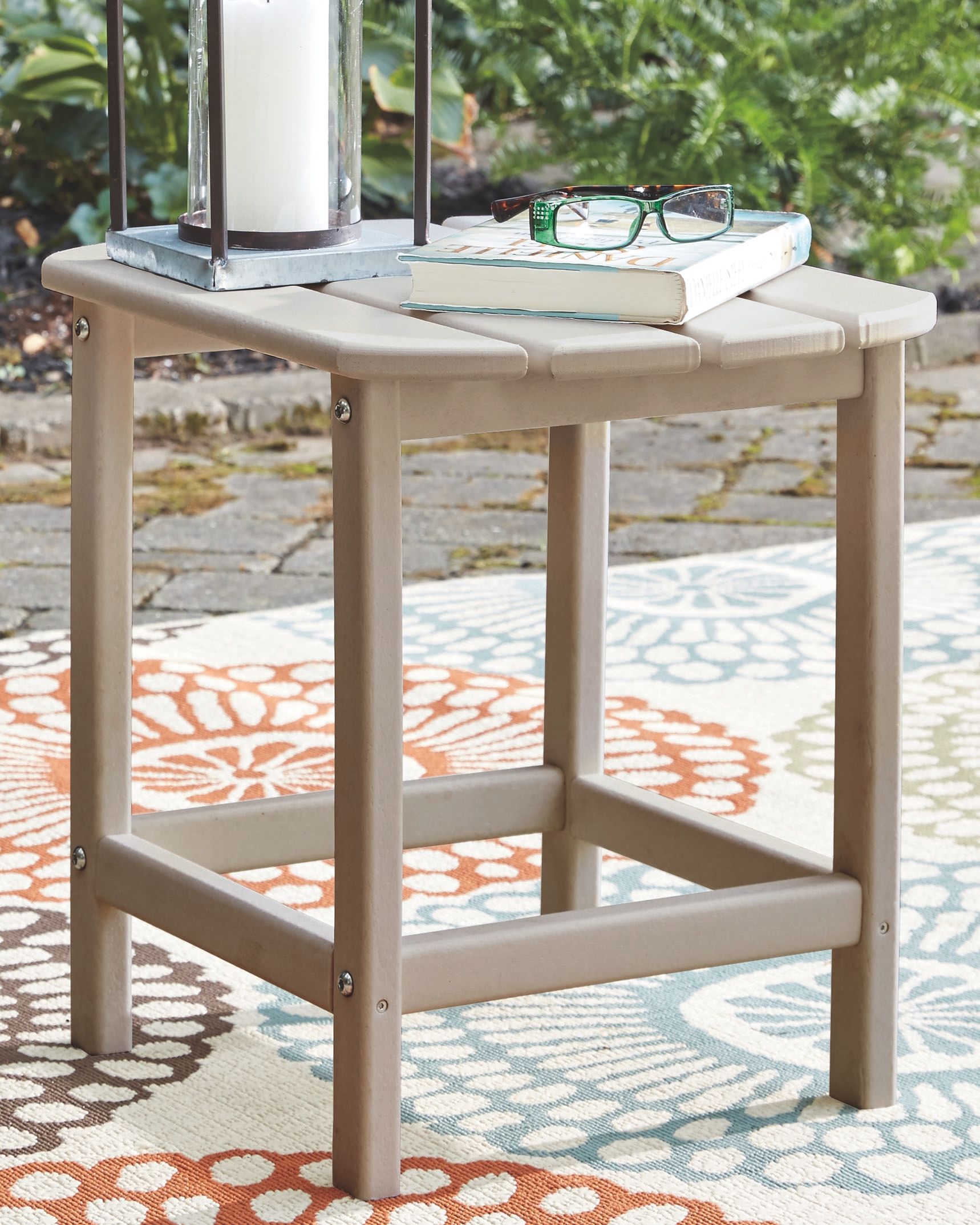 Sundown Treasure - Outdoor End Table Signature Design by Ashley®